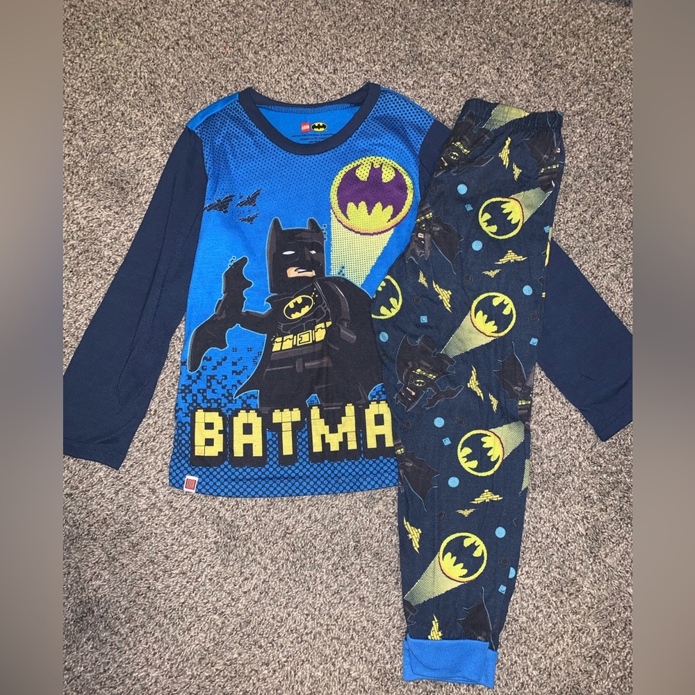 Size 8 Boys Batman Pajamas set